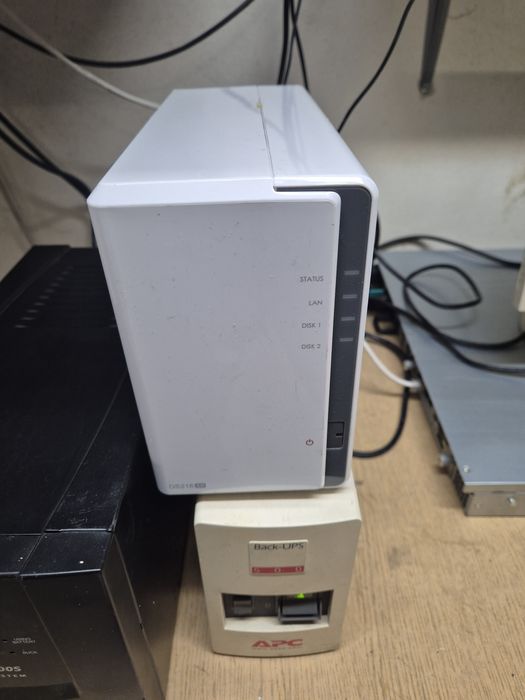 Synology DE216se x 2 hdd 2Tb.