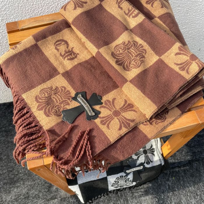 Echarpe  “ Chrome Heart “  -  Castanho