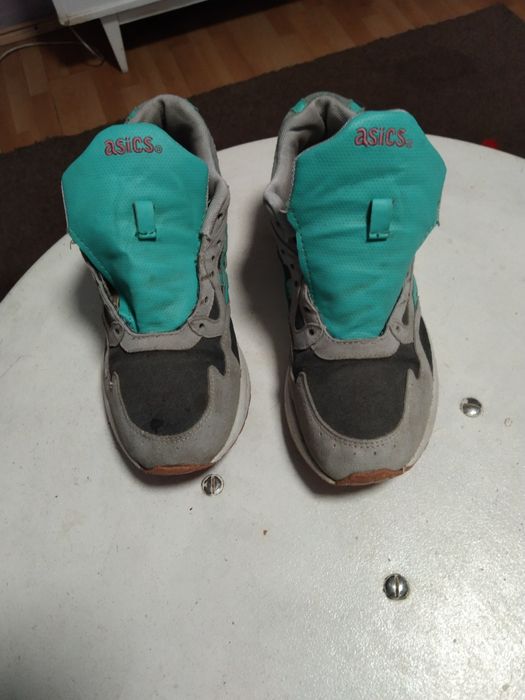 Кроссовки ASICS 40 размер