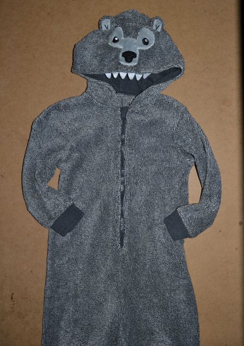 Wilk Wilkołak strój piżamka przebranie 5/6Lat_110