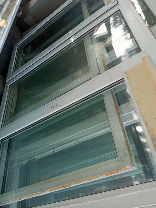 Вікна двері металопластикові різні розміра :146; 110;120-вис.шир.від11