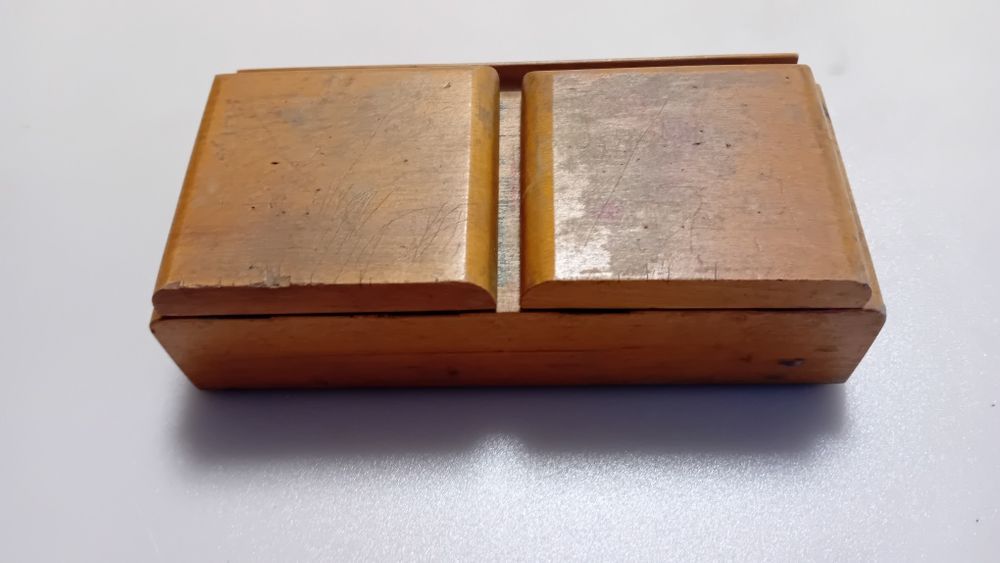 Stary kałamarz plus stare okulary