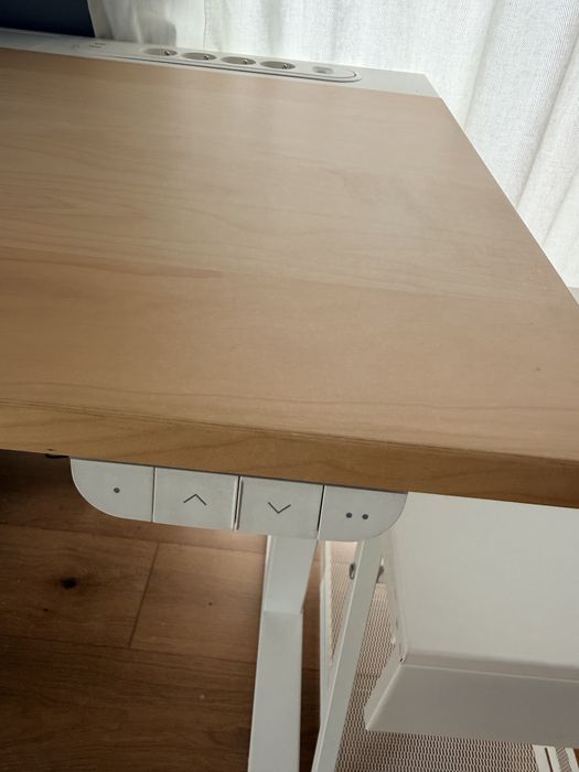 Biurko podnoszone elektryczne Mittzon Ikea