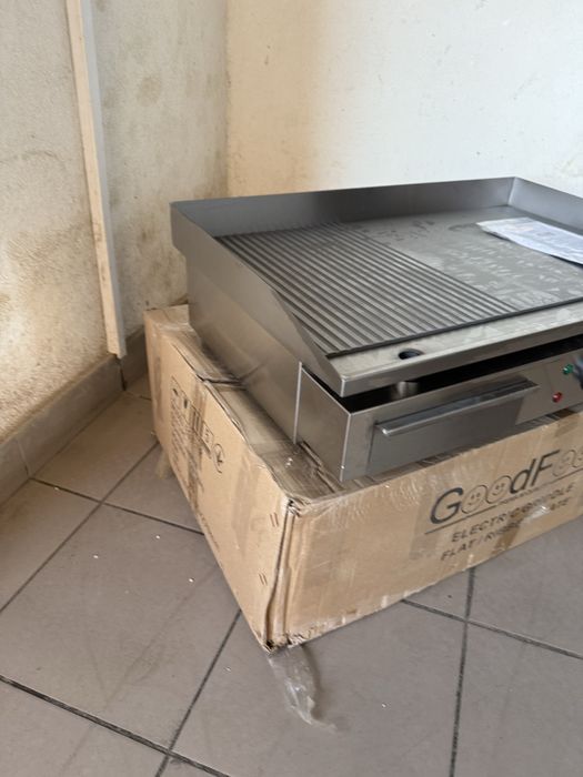 Гриль Жарочна Поверхня Комбінована 800х530 мм.Нова !!!