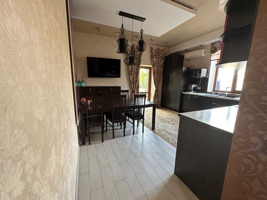 Продам КАЧЕСТВЕННЫЙ ДОМ посёлок Кирова м Ак Павлова и Ак Барабашова AB