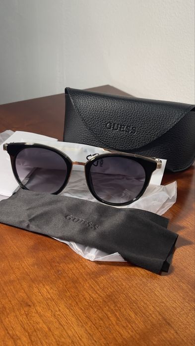Óculos de sol Guess nunca usados