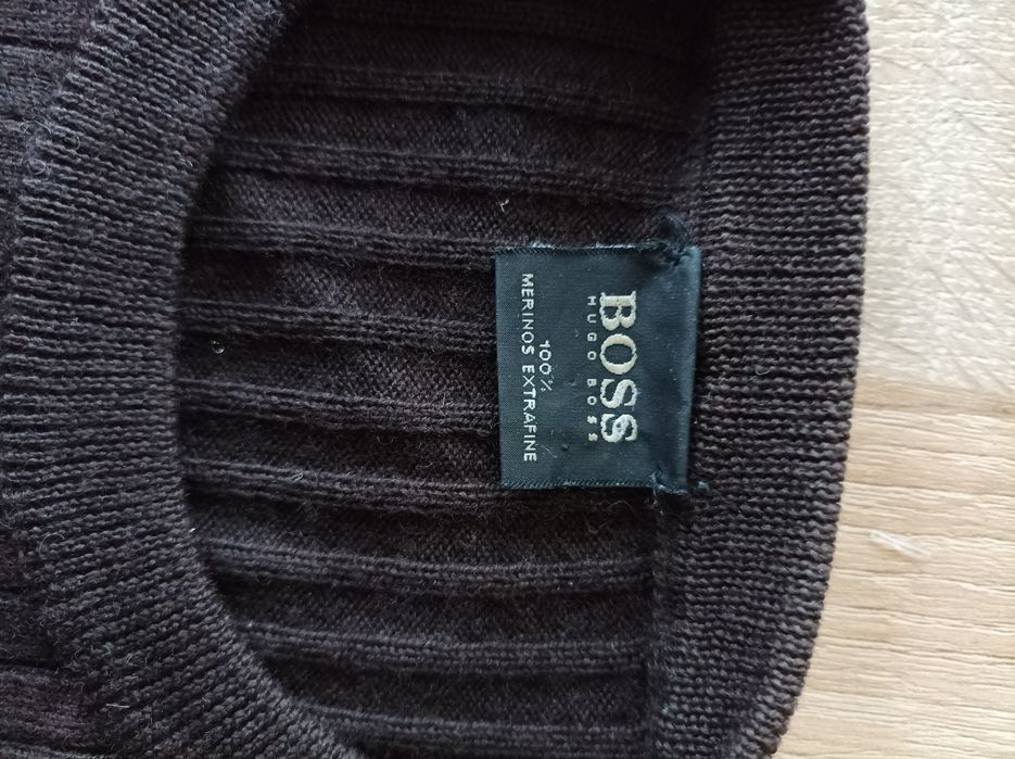 Hugo Boss sweterek merino