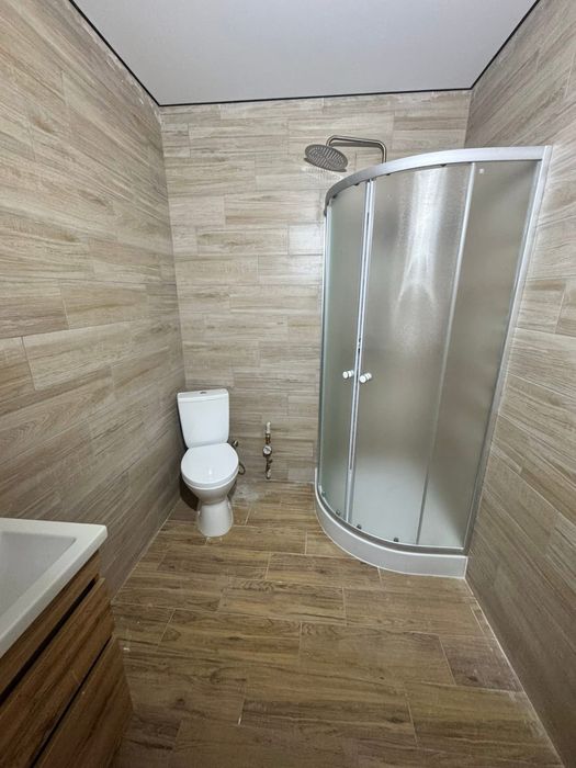 Квартира з власним двориком в одноповерховому будинку КРЕМЕНЕЦЬ