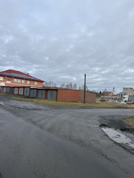 GARAŻ  os.Fabryczne między DINO a  ABC  81.000,- PEŁNA WŁASNOŚĊ !