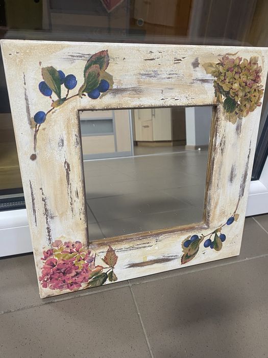 Вінтажне дзеркало