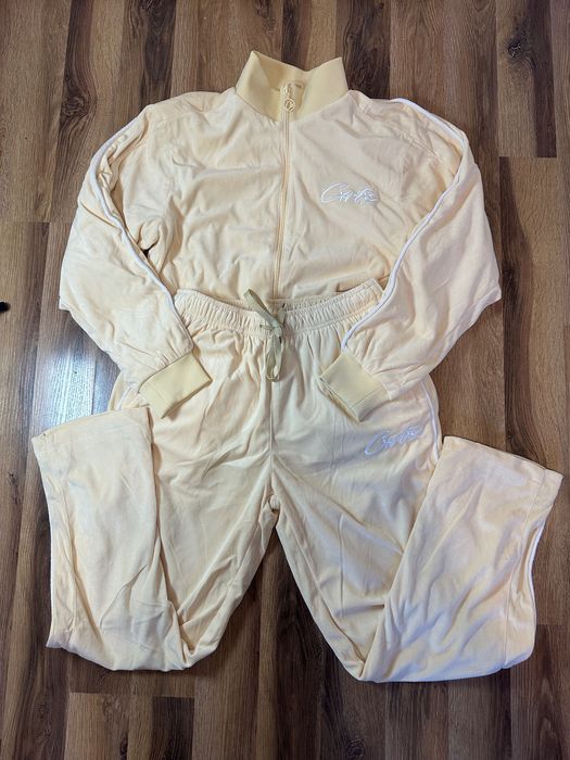 Corteiz velour suit