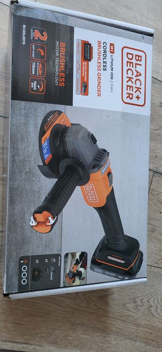 Szlifierka katowa B&D Nowa