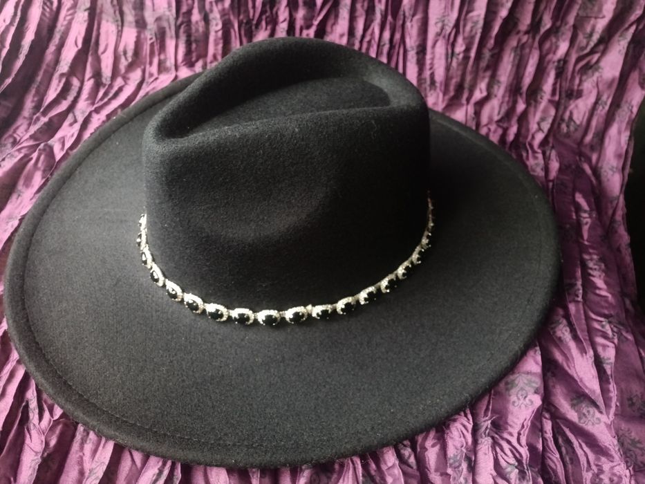 Капелюх фетровий