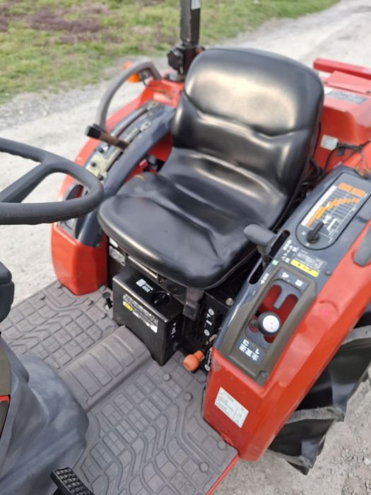Traktorek japoński 4x4 Mitsubishi MT 241 piekny stan