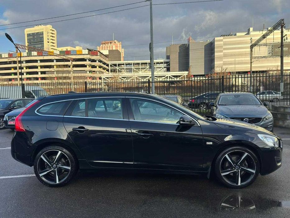 Volvo V60, 2.0 дизель, 2011 рік