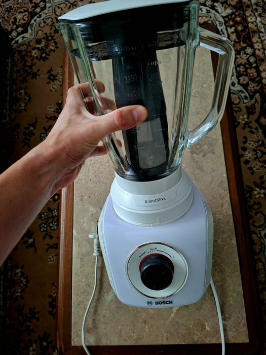 Liquidificador Bosch SilentMixx 700W (Copo Vidro) - Novo / Sem uso