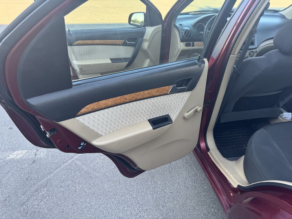 Продам Chevrolet Aveo LT