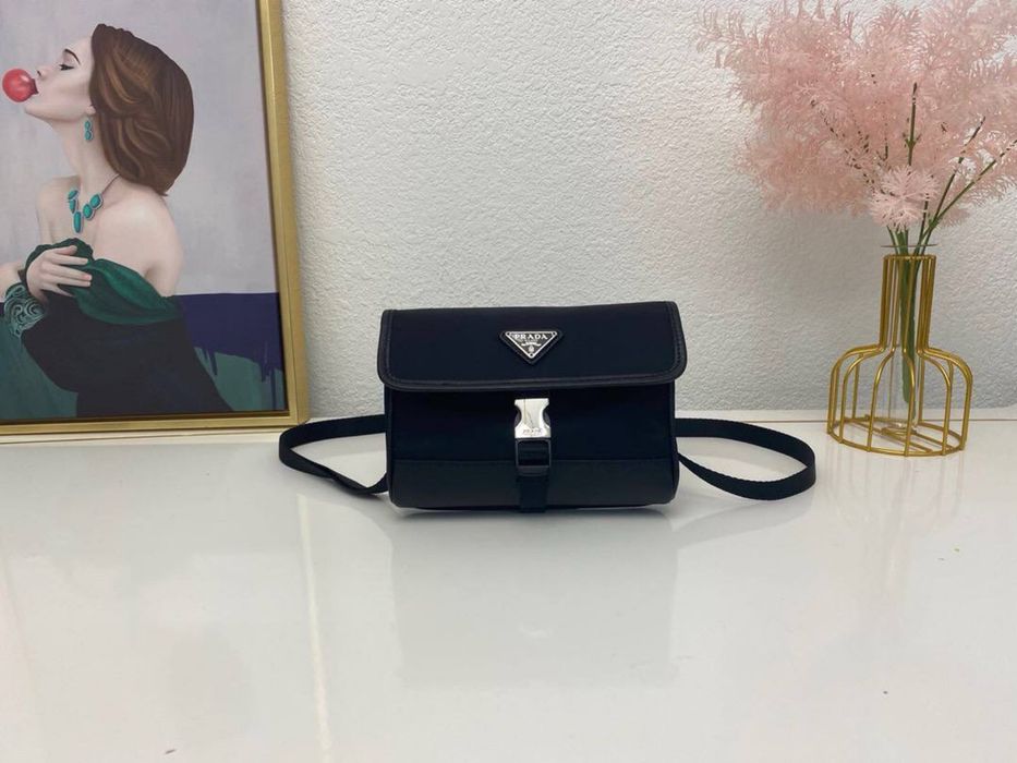 Сумка Prada Re-Nylon and Saffiano Leather Smartphone Case чоловіча