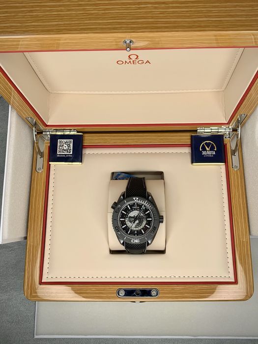 Годинник Omega Seamaster Planet Ocean  GMT Worldtimer Ref.215.92.46.22.01.007. Омега кераміка