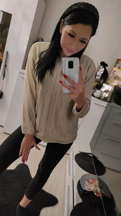 Piękny beżowy sweter wełna Merino stan bardzo dobry Jakość premium