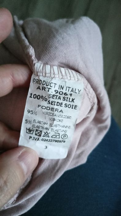 Ciekawa, zwiewna bluzeczka