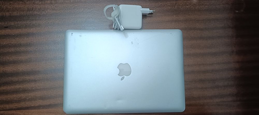 MacBook Pro 13" Apple | 320GB | Carregador incluído