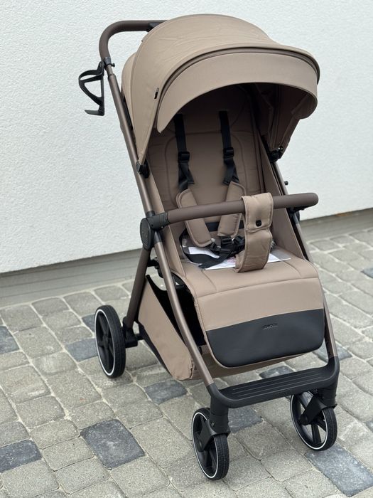 Прогулянкова коляска CARRELLO Bravo Lite CRL-5529 CRL-5515