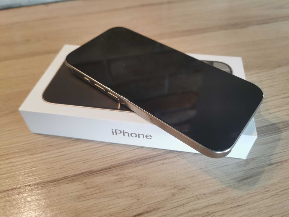 Zadbany IPhone 16 Pro 128GB