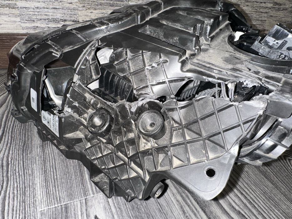 PORSCHE TAYCAN - 9J1.941.036.F Фара правая