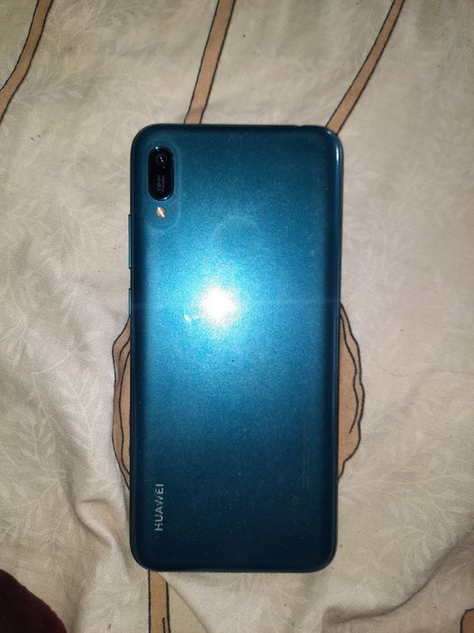 Huawei [Y6, 2/32 2019] под восстановление / На запчасти.