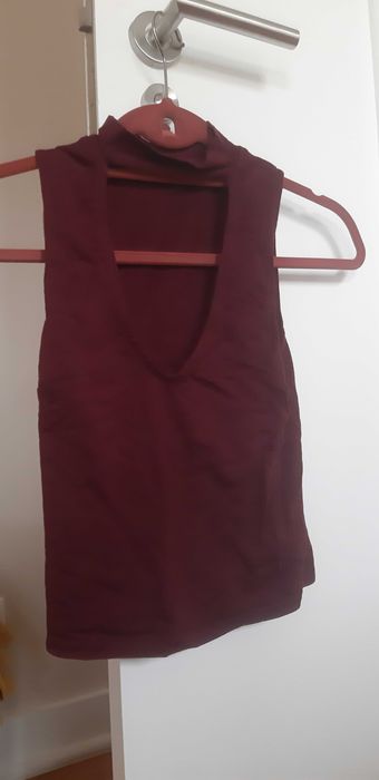 T-shirt, top Massimo Dutti, Brandy, Oysho
