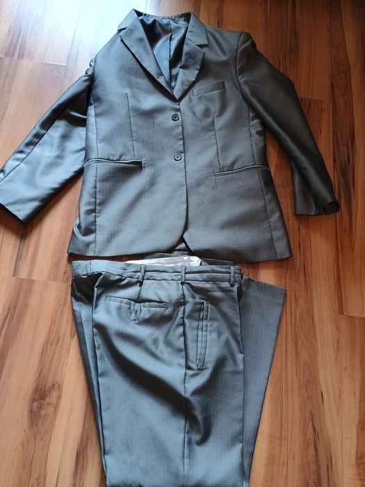 Sprzedam garnitur rozmiar 170