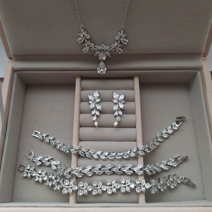 Srebrny komplet ślubny naszyjnik kolczyki bransoletka