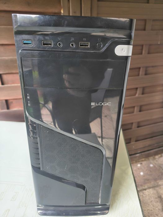 Komputer satcjonarny AMD A10-9700 8 Gb ram dysk SSD 512 Gb Win 10 Home