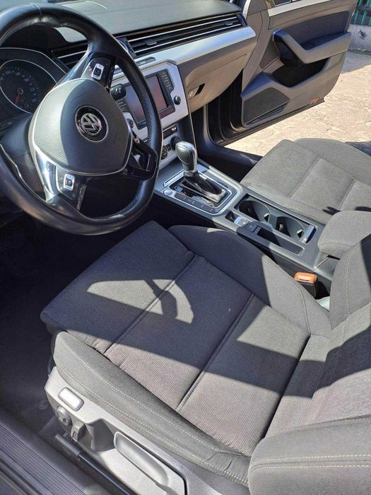 Samochód osobowy VOLKSWAGEN PASSAT
