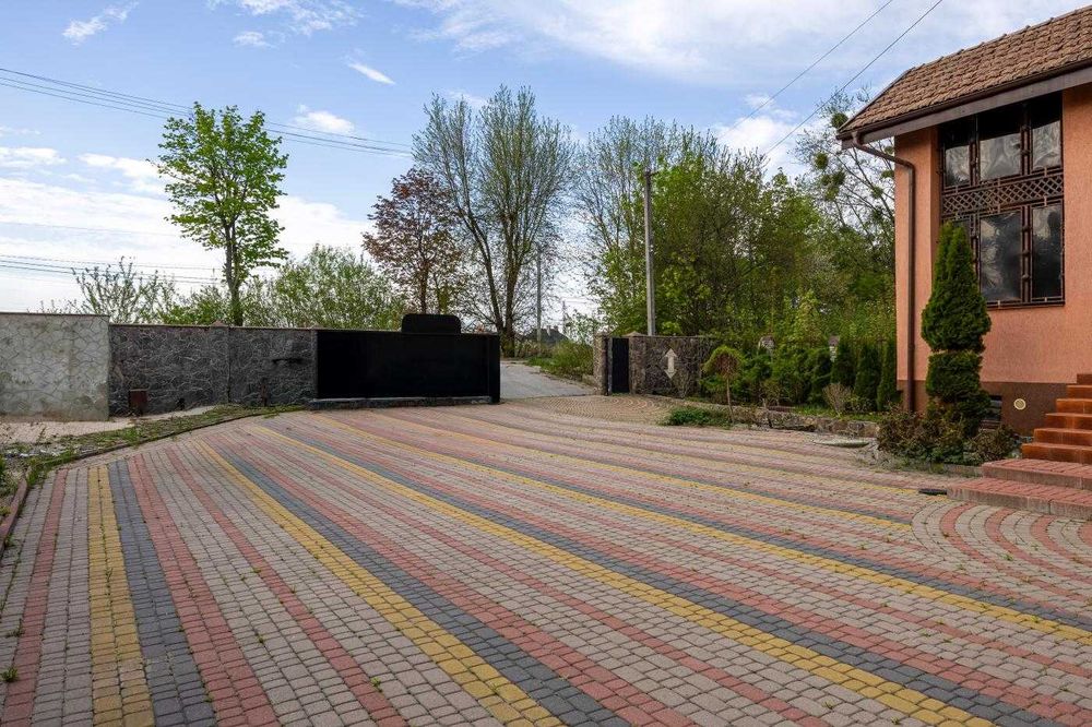 Оренда/ Будинок/7 кімнат/ Авторський ремонт/Солонка/Львів