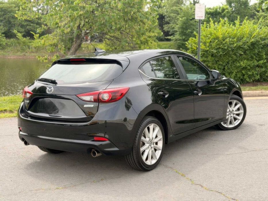 Mazda 3      2016