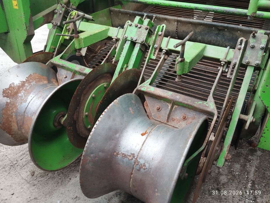 Kombajn AVR ARB230
