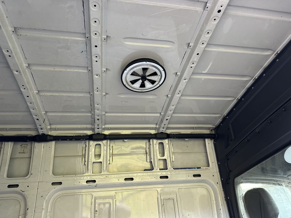 Volkswagen Crafter 2.0 2014 рік 266000 пробіг вантажний автомобіль