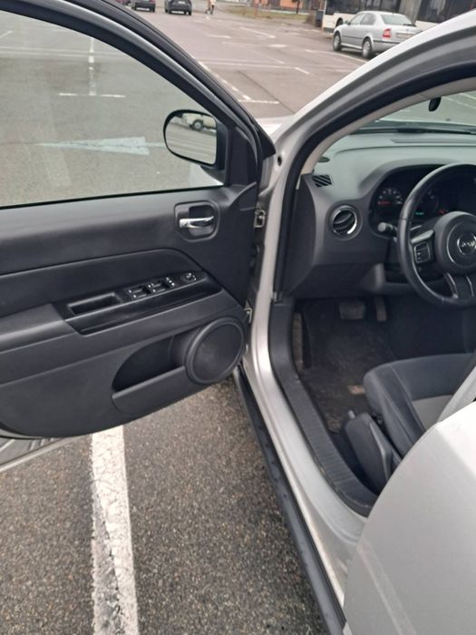 Продається Jeep compass