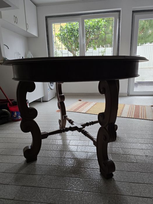 Mesa de sala madeira maciça, Impecável