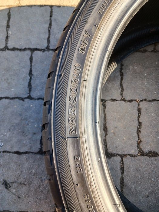 255/35 R19  285/30 R19 різноширокі