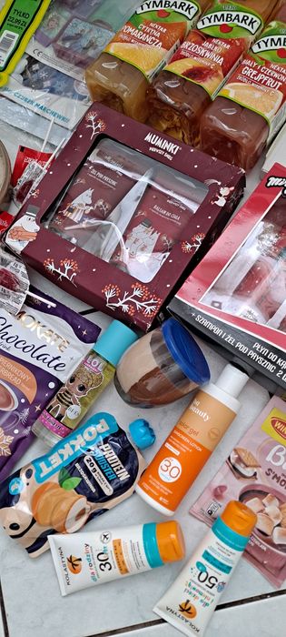 Zestaw słodyczy I kosmetyków dla mamy I dziewczynki