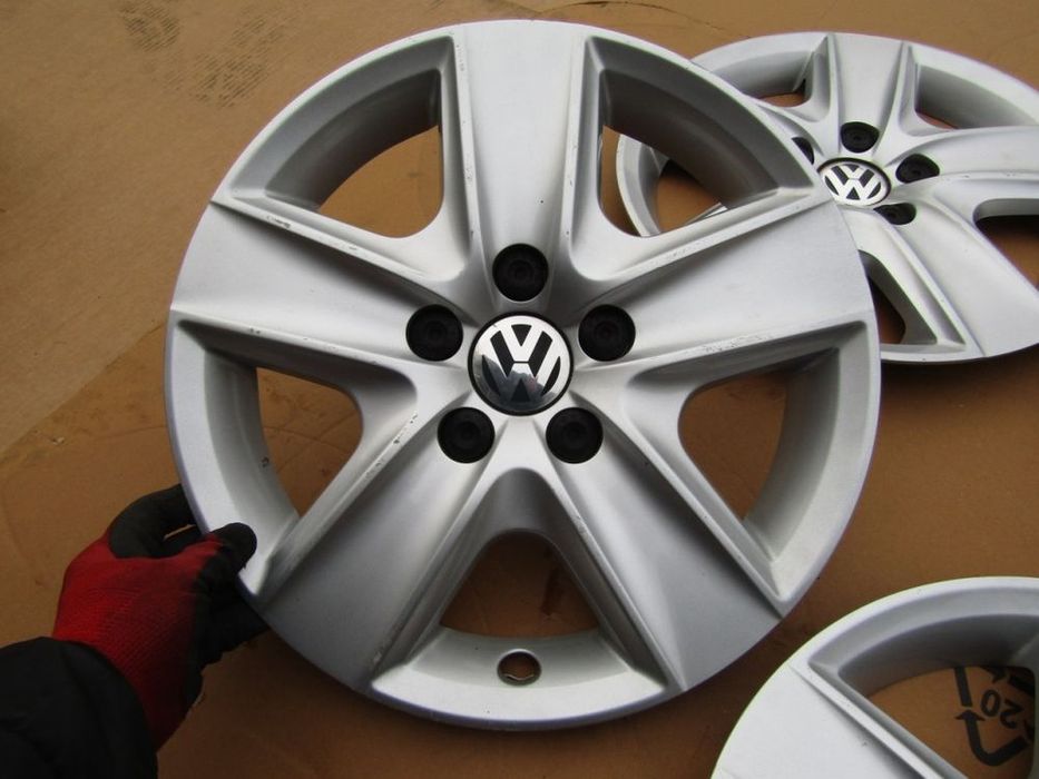 1x kołpak 16 strukturalny vw golf v vi vii passat caddy touran 5x112 ładny