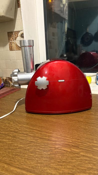 М'ясорубка електрична MAGIO MG-260