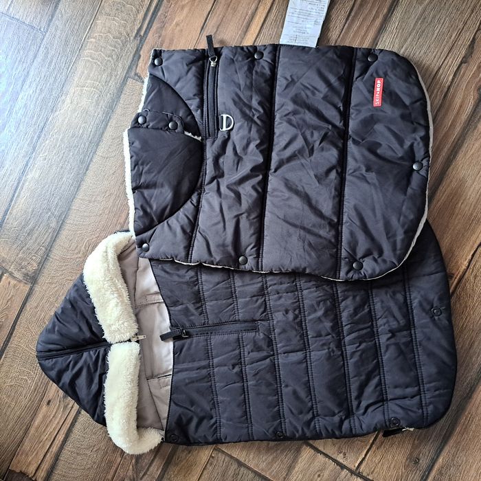 Śpiworek do fotelika samochodowego