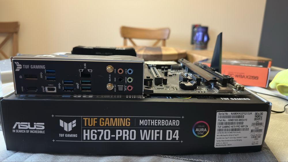 Płyta główna Asus h670 pro intel 12700k ram ddr4 3600