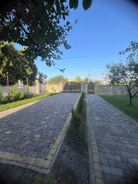 Оренда будинку в Мурованому