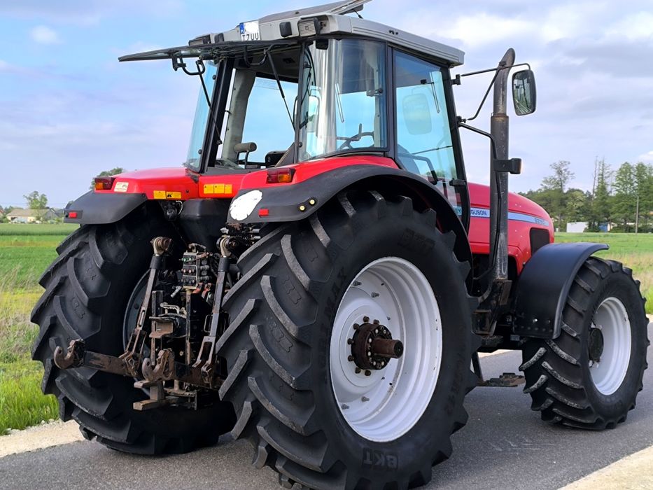 Ciągnik# Massey Ferguson 8250# rok 2000 Stan bdb