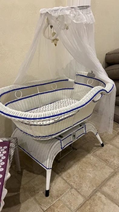 Дитяча люлька колиска автоматична (штучний ротанг)